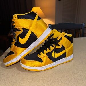 Velvet Nikes - Dunk High